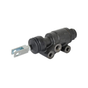 MASTER CYLINDER